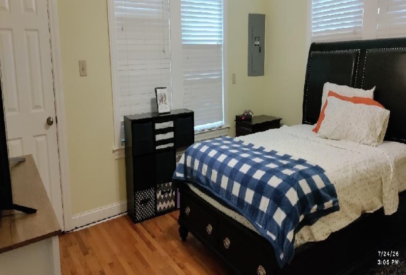 1165 PARKWAY ST, Memphis, Tennessee 38105, 4 Bedroom Bedrooms, 7 Room Rooms,2.1 BathroomBathrooms,Residential,For Sale,PARKWAY,0,10225281