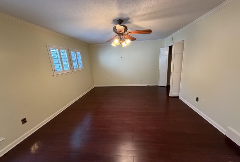 6913 CLIMPING RD, Memphis, Tennessee 38119, 3 Bedroom Bedrooms, 8 Room Rooms,2.1 BathroomBathrooms,Residential,For Sale,CLIMPING,0,10225283