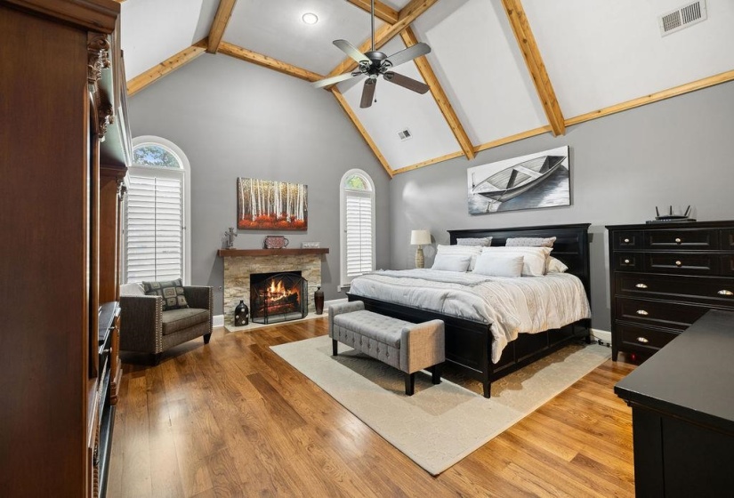 8627 HAVENHURST DR, Germantown, Tennessee 38138, 4 Bedrooms Bedrooms, 9 Rooms Rooms,3.1 BathroomsBathrooms,Residential,For Sale,HAVENHURST,10225296