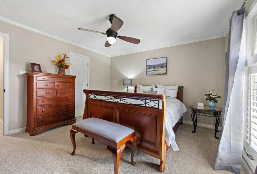 8627 HAVENHURST DR, Germantown, Tennessee 38138, 4 Bedrooms Bedrooms, 9 Rooms Rooms,3.1 BathroomsBathrooms,Residential,For Sale,HAVENHURST,10225296