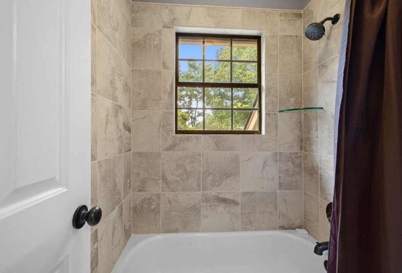 8627 HAVENHURST DR, Germantown, Tennessee 38138, 4 Bedrooms Bedrooms, 9 Rooms Rooms,3.1 BathroomsBathrooms,Residential,For Sale,HAVENHURST,10225296