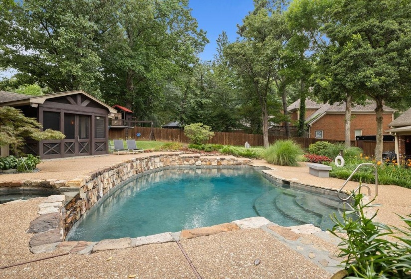 8627 HAVENHURST DR, Germantown, Tennessee 38138, 4 Bedrooms Bedrooms, 9 Rooms Rooms,3.1 BathroomsBathrooms,Residential,For Sale,HAVENHURST,10225296