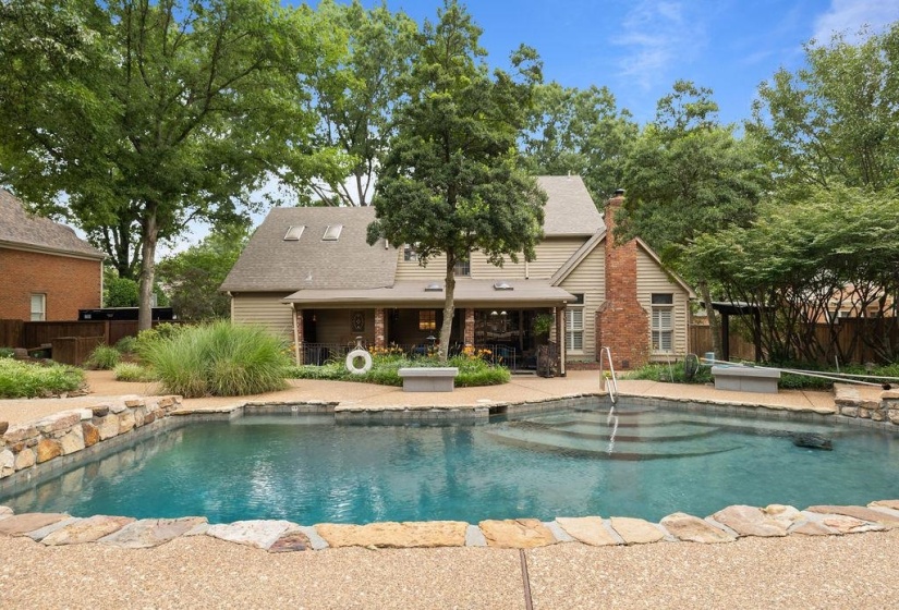 8627 HAVENHURST DR, Germantown, Tennessee 38138, 4 Bedrooms Bedrooms, 9 Rooms Rooms,3.1 BathroomsBathrooms,Residential,For Sale,HAVENHURST,10225296