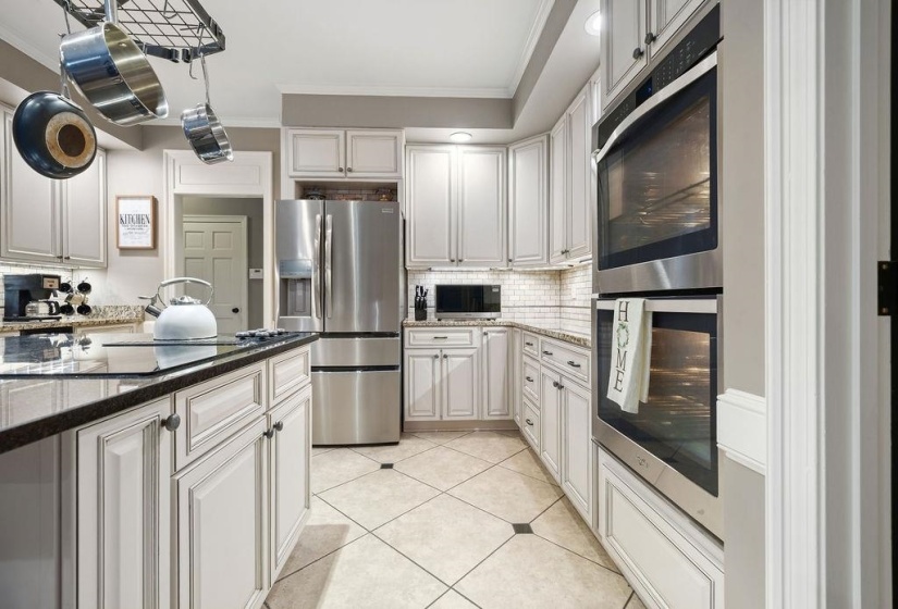 8627 HAVENHURST DR, Germantown, Tennessee 38138, 4 Bedrooms Bedrooms, 9 Rooms Rooms,3.1 BathroomsBathrooms,Residential,For Sale,HAVENHURST,10225296