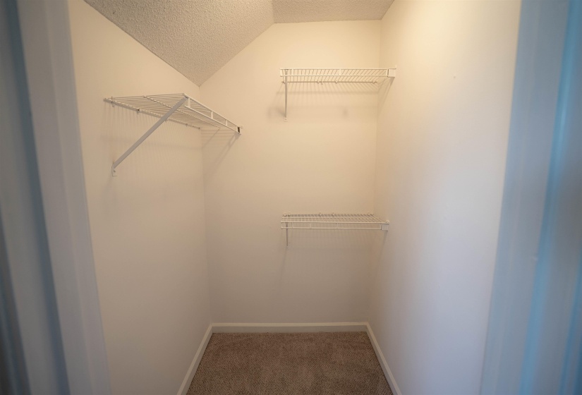 2211 STONE STREAM CV, Memphis, Tennessee 38016, 3 Bedrooms Bedrooms, 5 Rooms Rooms,2.1 BathroomsBathrooms,Residential,For Sale,STONE STREAM,10225299