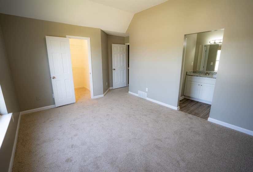 2211 STONE STREAM CV, Memphis, Tennessee 38016, 3 Bedrooms Bedrooms, 5 Rooms Rooms,2.1 BathroomsBathrooms,Residential,For Sale,STONE STREAM,10225299