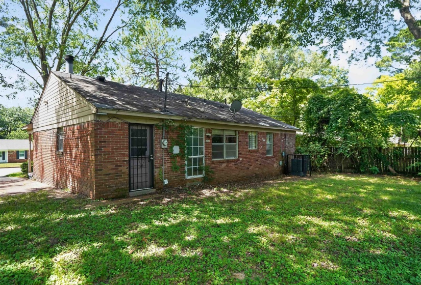 3712 WOLF TRAIL DR, Memphis, Tennessee 38128, 3 Bedroom Bedrooms, 6 Room Rooms,1 BathroomBathrooms,Residential,For Sale,WOLF TRAIL,0,10225301