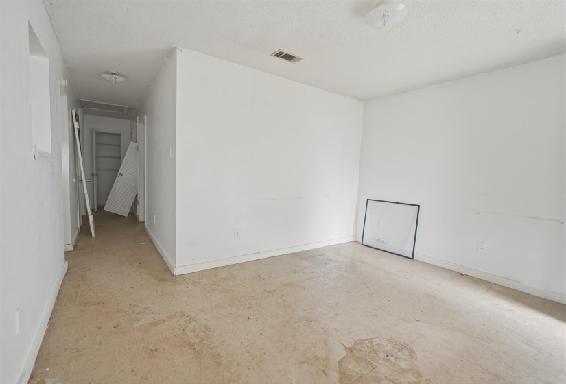 3842 TESSLAND RD, Memphis, Tennessee 38128, 3 Bedroom Bedrooms, 5 Room Rooms,1 BathroomBathrooms,Residential,For Sale,TESSLAND,0,10225302