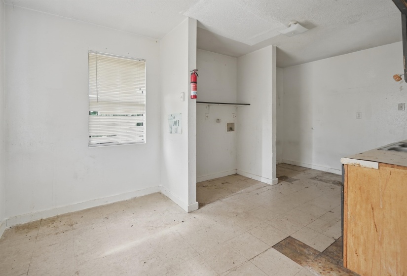 3842 TESSLAND RD, Memphis, Tennessee 38128, 3 Bedroom Bedrooms, 5 Room Rooms,1 BathroomBathrooms,Residential,For Sale,TESSLAND,0,10225302