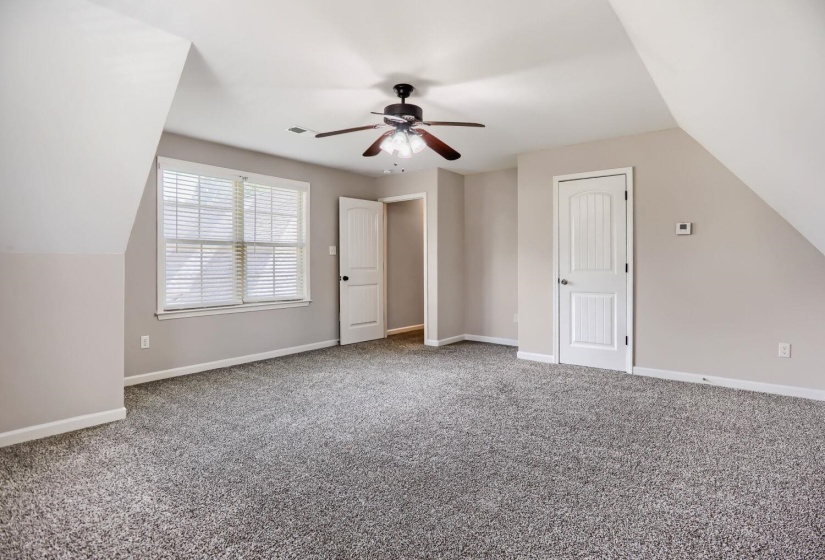 7915 COUNTRY LAKE DR, Bartlett, Tennessee 38133, 4 Bedroom Bedrooms, 8 Room Rooms,3 BathroomBathrooms,Residential,For Sale,COUNTRY LAKE,0,10225303