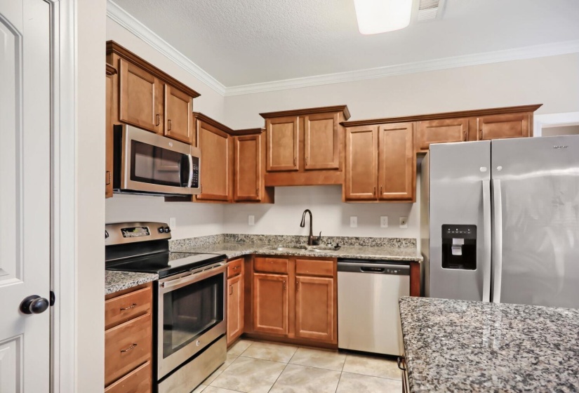 7915 COUNTRY LAKE DR, Bartlett, Tennessee 38133, 4 Bedroom Bedrooms, 8 Room Rooms,3 BathroomBathrooms,Residential,For Sale,COUNTRY LAKE,0,10225303