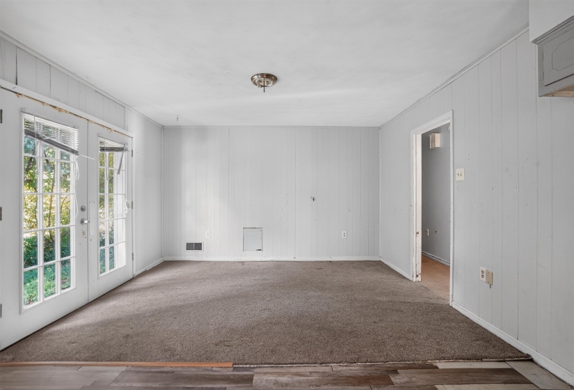 2794 LAKE PARK RD, Memphis, Tennessee 38127, 3 Bedroom Bedrooms, 6 Room Rooms,1.1 BathroomBathrooms,Residential,For Sale,LAKE PARK,0,10225304