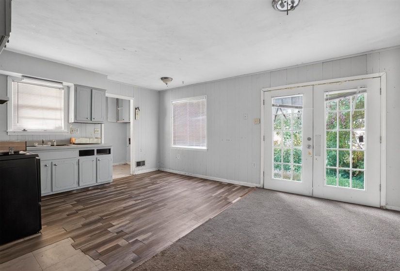 2794 LAKE PARK RD, Memphis, Tennessee 38127, 3 Bedroom Bedrooms, 6 Room Rooms,1.1 BathroomBathrooms,Residential,For Sale,LAKE PARK,0,10225304