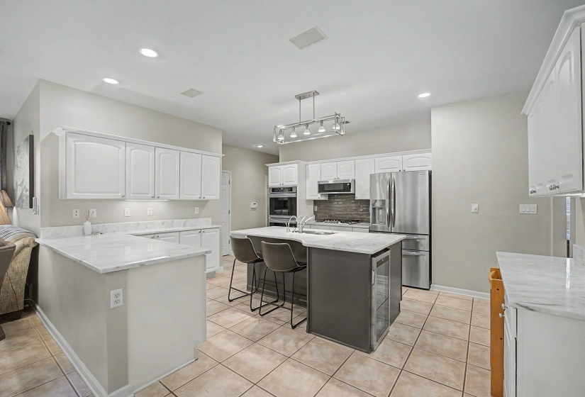 1951 CHELSEA PARK DR, Germantown, Tennessee 38139, 5 Bedrooms Bedrooms, 9 Rooms Rooms,3.1 BathroomsBathrooms,Residential,For Sale,CHELSEA PARK,10225308