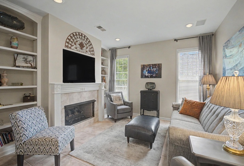 1951 CHELSEA PARK DR, Germantown, Tennessee 38139, 5 Bedrooms Bedrooms, 9 Rooms Rooms,3.1 BathroomsBathrooms,Residential,For Sale,CHELSEA PARK,10225308