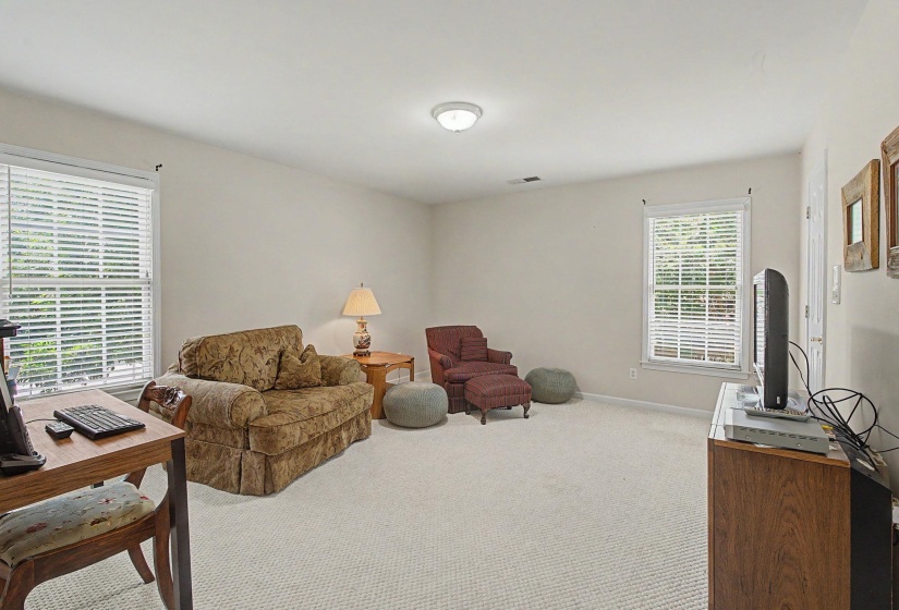 1951 CHELSEA PARK DR, Germantown, Tennessee 38139, 5 Bedrooms Bedrooms, 9 Rooms Rooms,3.1 BathroomsBathrooms,Residential,For Sale,CHELSEA PARK,10225308