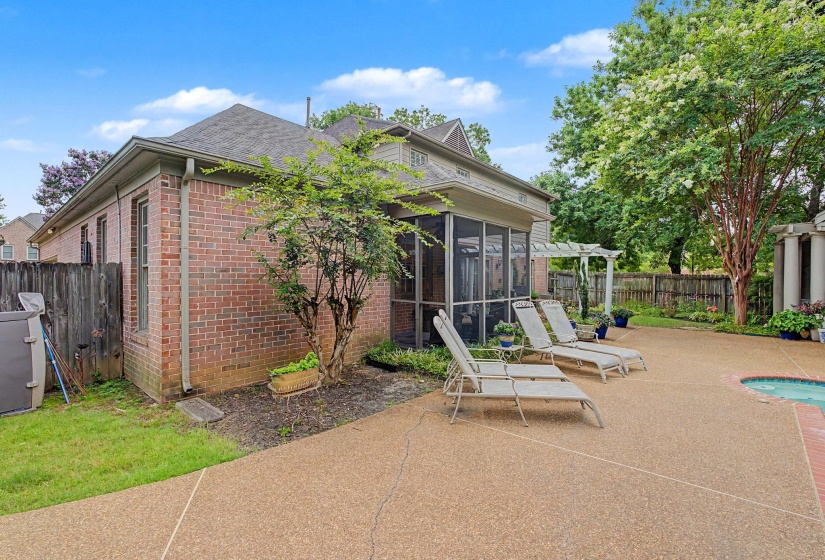 1951 CHELSEA PARK DR, Germantown, Tennessee 38139, 5 Bedrooms Bedrooms, 9 Rooms Rooms,3.1 BathroomsBathrooms,Residential,For Sale,CHELSEA PARK,10225308