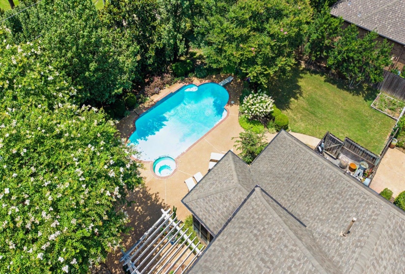 1951 CHELSEA PARK DR, Germantown, Tennessee 38139, 5 Bedrooms Bedrooms, 9 Rooms Rooms,3.1 BathroomsBathrooms,Residential,For Sale,CHELSEA PARK,10225308