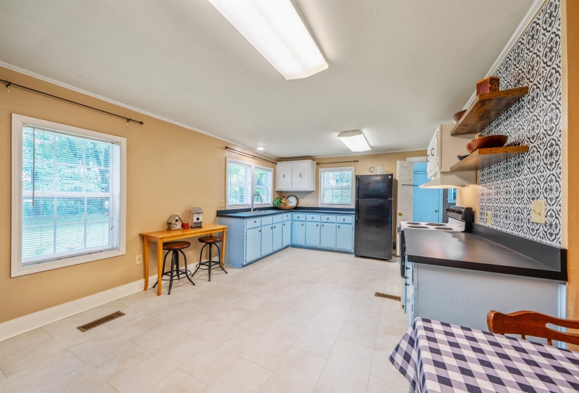 140 WALKER FIELD RD, Munford, Tennessee 38058, 2 Bedrooms Bedrooms, 6 Rooms Rooms,1 BathroomBathrooms,Residential,For Sale,WALKER FIELD,10225322