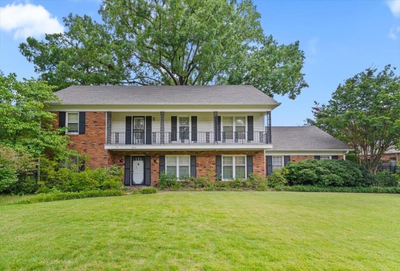 5409 SYCAMORE GROVE LN, Memphis, Tennessee 38120, 5 Bedroom Bedrooms, 10 Room Rooms,3.1 BathroomBathrooms,Residential,For Sale,SYCAMORE GROVE,0,10225326