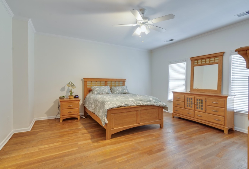 1180 CHAPEL PARK BLVD, Memphis, Tennessee 38016, 3 Bedroom Bedrooms, 7 Room Rooms,2.1 BathroomBathrooms,Residential,For Sale,CHAPEL PARK,0,10225328