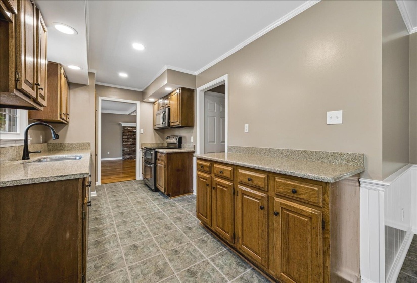 1090 MARTINSBURG CV, Collierville, Tennessee 38017, 4 Bedrooms Bedrooms, 8 Rooms Rooms,2.1 BathroomsBathrooms,Residential,For Sale,MARTINSBURG,10225362
