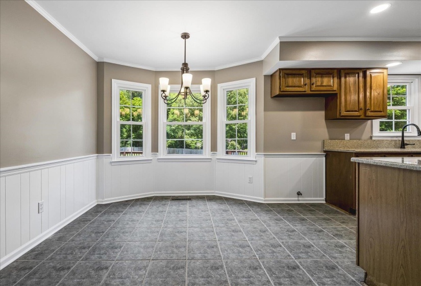 1090 MARTINSBURG CV, Collierville, Tennessee 38017, 4 Bedrooms Bedrooms, 8 Rooms Rooms,2.1 BathroomsBathrooms,Residential,For Sale,MARTINSBURG,10225362