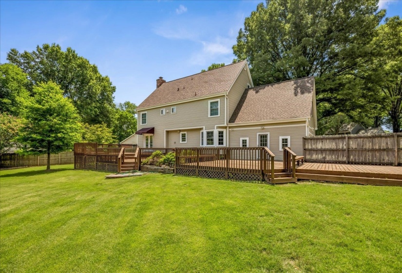 1090 MARTINSBURG CV, Collierville, Tennessee 38017, 4 Bedrooms Bedrooms, 8 Rooms Rooms,2.1 BathroomsBathrooms,Residential,For Sale,MARTINSBURG,10225362