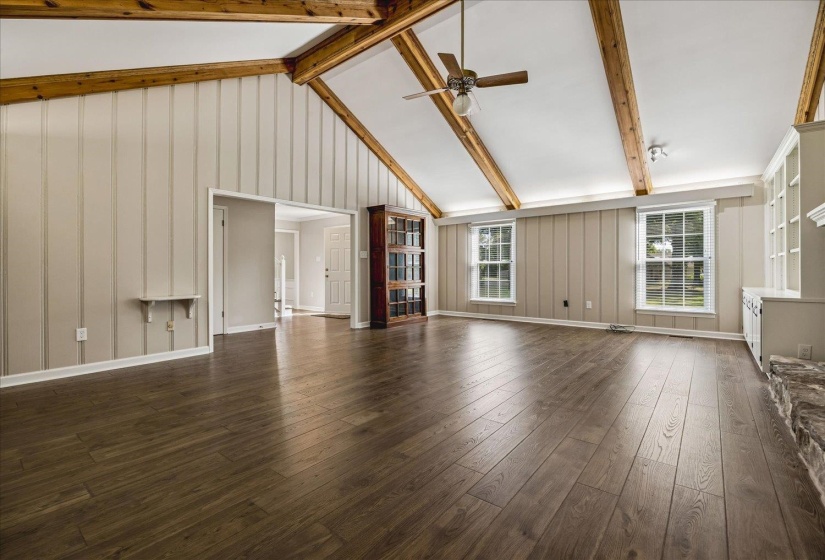 145 WOODBRIDGE CV, Somerville, Tennessee 38068, 4 Bedrooms Bedrooms, 8 Rooms Rooms,3.1 BathroomsBathrooms,Residential,For Sale,WOODBRIDGE,10225367