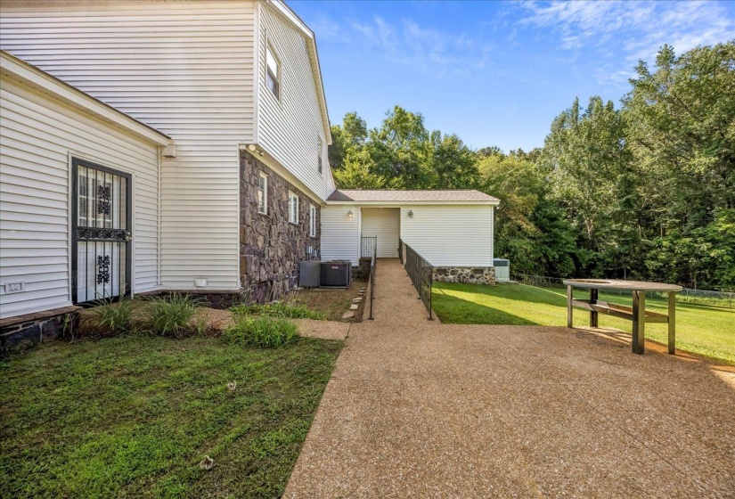 145 WOODBRIDGE CV, Somerville, Tennessee 38068, 4 Bedrooms Bedrooms, 8 Rooms Rooms,3.1 BathroomsBathrooms,Residential,For Sale,WOODBRIDGE,10225367