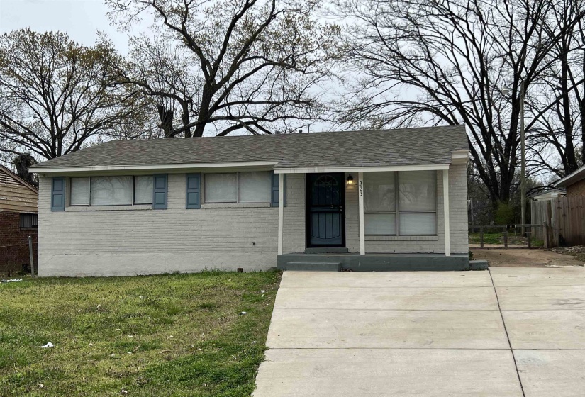 223 CHARTER AVE, Memphis, Tennessee 38109, 3 Bedroom Bedrooms, 5 Room Rooms,1 BathroomBathrooms,Residential,For Sale,CHARTER,0,10225371