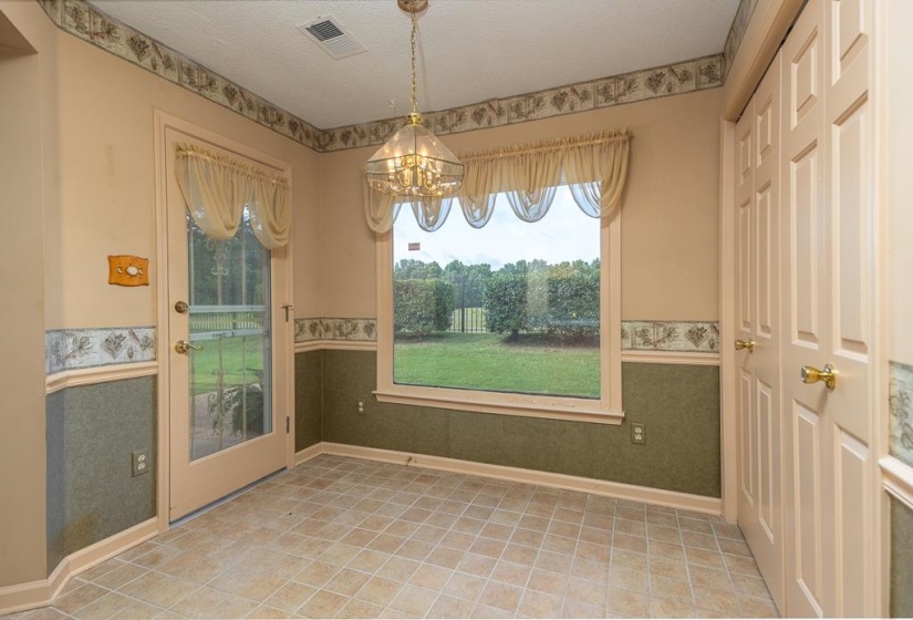 4087 MUIRFIELD DR, Memphis, Tennessee 38125, 4 Bedroom Bedrooms, 8 Room Rooms,2.1 BathroomBathrooms,Residential,For Sale,MUIRFIELD,0,10225380