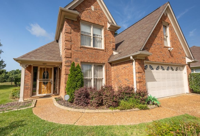 4087 MUIRFIELD DR, Memphis, Tennessee 38125, 4 Bedroom Bedrooms, 8 Room Rooms,2.1 BathroomBathrooms,Residential,For Sale,MUIRFIELD,0,10225380