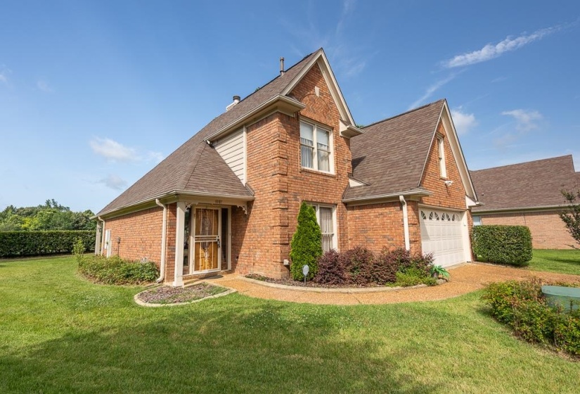 4087 MUIRFIELD DR, Memphis, Tennessee 38125, 4 Bedroom Bedrooms, 8 Room Rooms,2.1 BathroomBathrooms,Residential,For Sale,MUIRFIELD,0,10225380