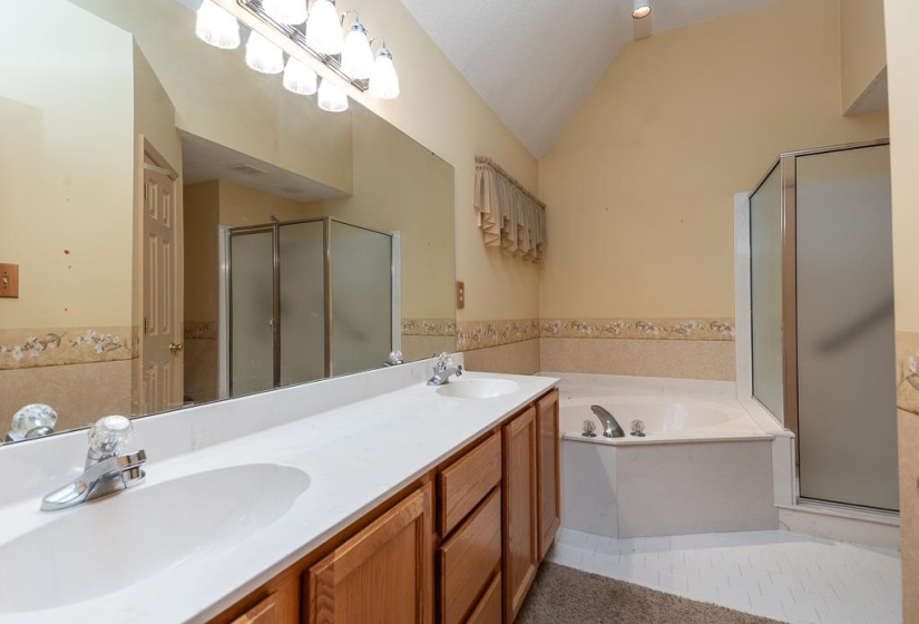 4087 MUIRFIELD DR, Memphis, Tennessee 38125, 4 Bedroom Bedrooms, 8 Room Rooms,2.1 BathroomBathrooms,Residential,For Sale,MUIRFIELD,0,10225380