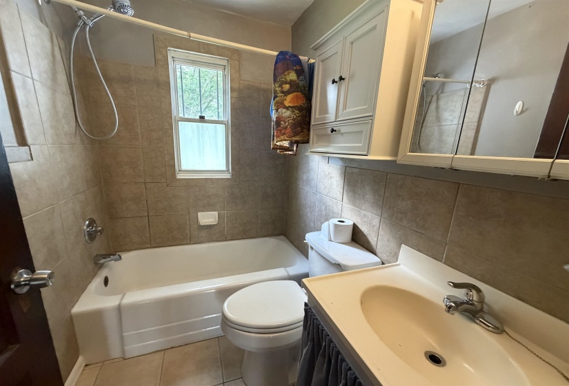 3588 MARION AVE, Memphis, Tennessee 38111, 2 Bedrooms Bedrooms, 4 Rooms Rooms,1 BathroomBathrooms,Rental Properties,For Sale,MARION,10225384