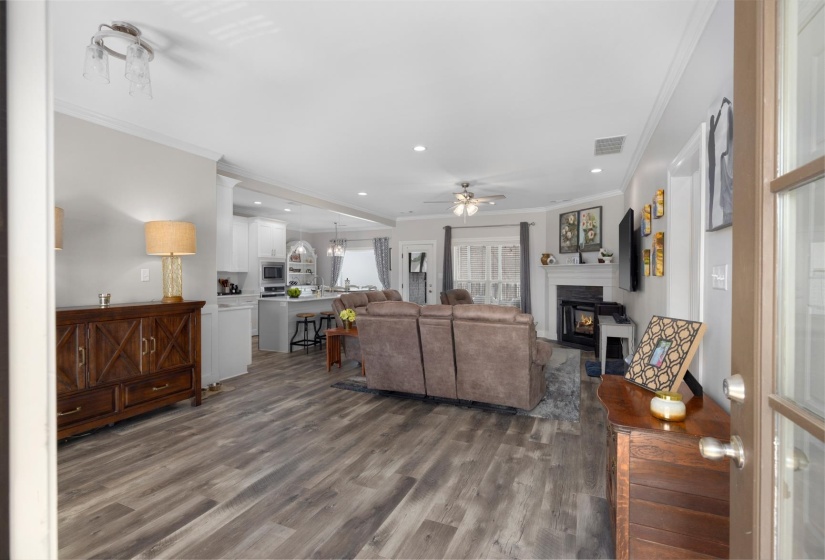 304 COTTON FALL DR, Atoka, Tennessee 38004, 5 Bedrooms Bedrooms, 9 Rooms Rooms,3 BathroomsBathrooms,Residential,For Sale,COTTON FALL,10225400