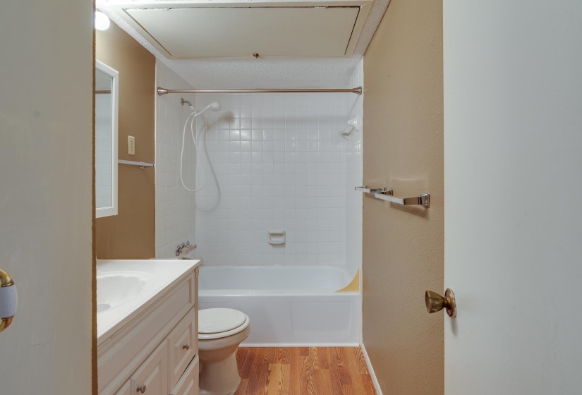 6695 WHISPERING OAK PL, Memphis, Tennessee 38120, 2 Bedroom Bedrooms, 5 Room Rooms,1 BathroomBathrooms,Rental Properties,For Sale,WHISPERING OAK,0,10225413
