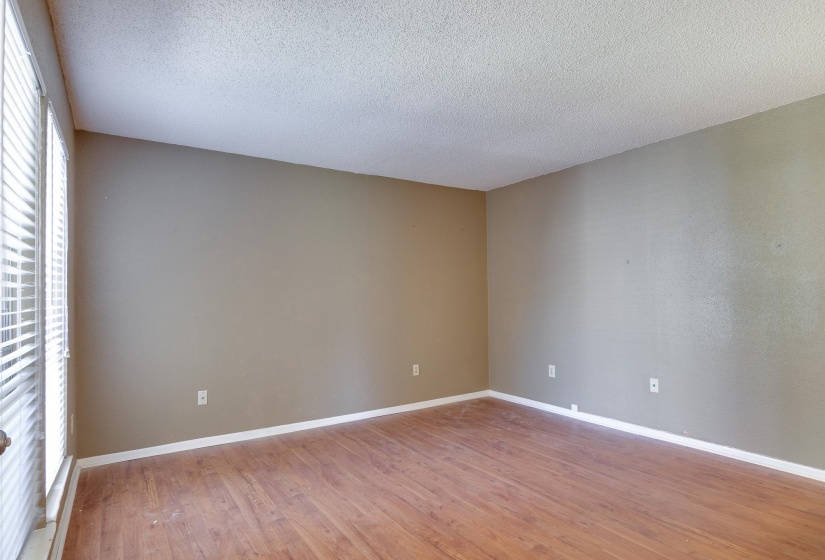 6695 WHISPERING OAK PL, Memphis, Tennessee 38120, 2 Bedroom Bedrooms, 5 Room Rooms,1 BathroomBathrooms,Rental Properties,For Sale,WHISPERING OAK,0,10225413