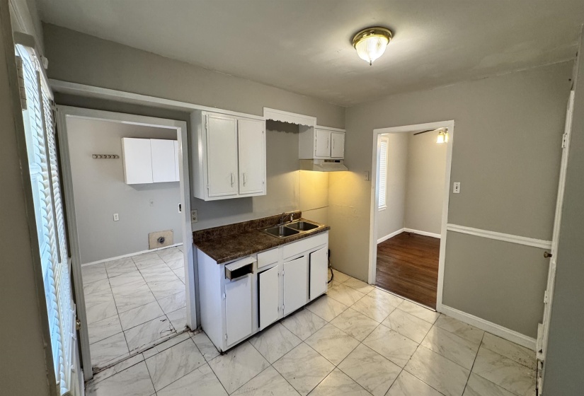 4956 DURBIN AVE, Memphis, Tennessee 38122, 3 Bedroom Bedrooms, 5 Room Rooms,1 BathroomBathrooms,Rental Properties,For Sale,DURBIN,0,10225432