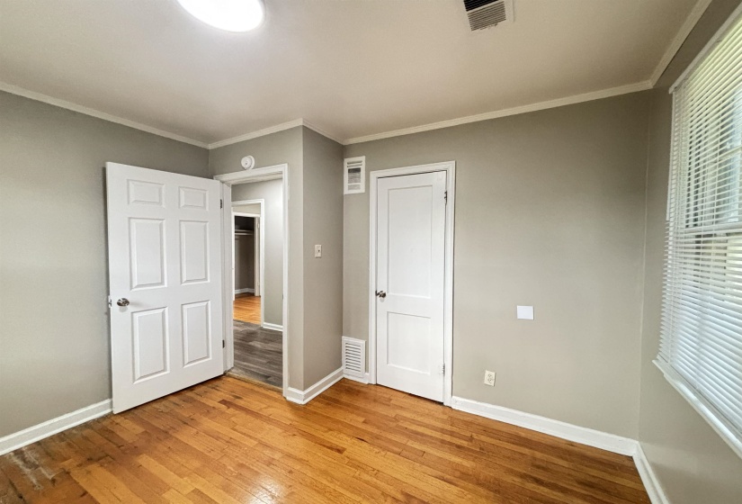 1065 LARRY LN, Memphis, Tennessee 38122, 3 Bedrooms Bedrooms, 5 Rooms Rooms,1 BathroomBathrooms,Rental Properties,For Sale,LARRY,10225439