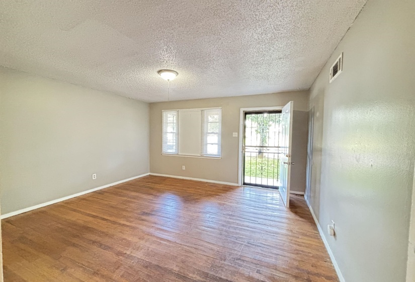 4694 MCCRORY AVE, Memphis, Tennessee 38122, 3 Bedrooms Bedrooms, 6 Rooms Rooms,1 BathroomBathrooms,Rental Properties,For Sale,MCCRORY,10225461