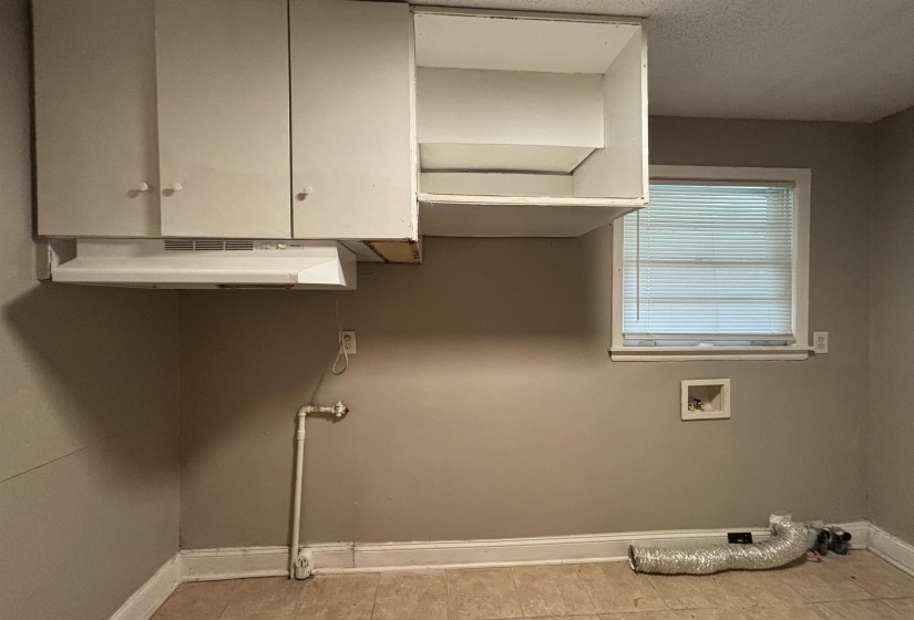4694 MCCRORY AVE, Memphis, Tennessee 38122, 3 Bedrooms Bedrooms, 6 Rooms Rooms,1 BathroomBathrooms,Rental Properties,For Sale,MCCRORY,10225461