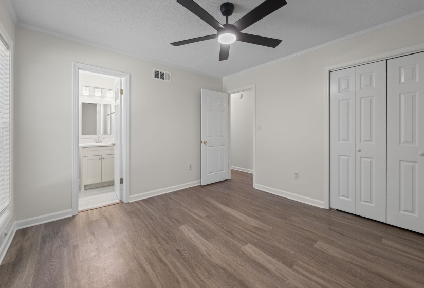 1019 GREENCLIFF RD, Collierville, Tennessee 38017, 3 Bedroom Bedrooms, 6 Room Rooms,1.1 BathroomBathrooms,Residential,For Sale,GREENCLIFF,0,10225224