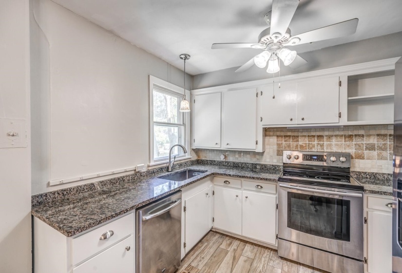 77 HUMES ST, Memphis, Tennessee 38111, 3 Bedroom Bedrooms, 7 Room Rooms,1 BathroomBathrooms,Residential,For Sale,HUMES,0,10225420