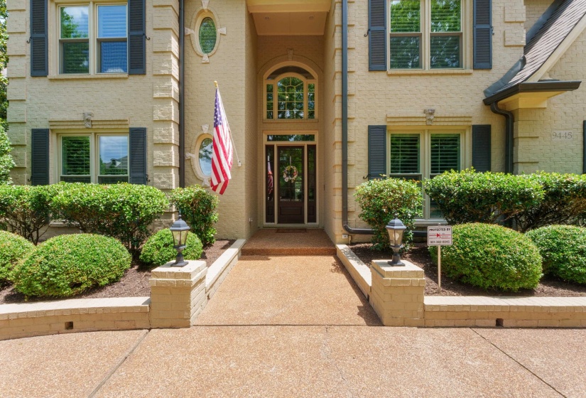 9445 GROVE TRAIL LN, Germantown, Tennessee 38139, 4 Bedroom Bedrooms, 9 Room Rooms,3.1 BathroomBathrooms,Residential,For Sale,GROVE TRAIL,0,10225431