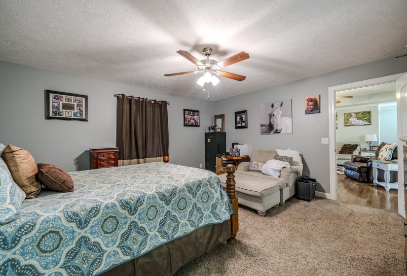 240 ROSEWOOD DR, Savannah, Tennessee 38372, 3 Bedrooms Bedrooms, 5 Rooms Rooms,2 BathroomsBathrooms,Residential,For Sale,ROSEWOOD,10225442