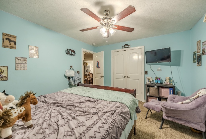 240 ROSEWOOD DR, Savannah, Tennessee 38372, 3 Bedrooms Bedrooms, 5 Rooms Rooms,2 BathroomsBathrooms,Residential,For Sale,ROSEWOOD,10225442