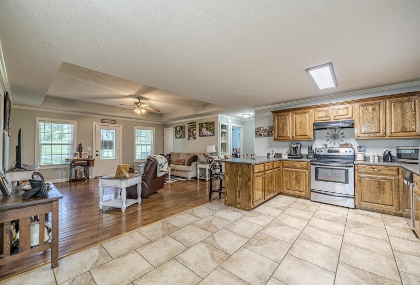 240 ROSEWOOD DR, Savannah, Tennessee 38372, 3 Bedrooms Bedrooms, 5 Rooms Rooms,2 BathroomsBathrooms,Residential,For Sale,ROSEWOOD,10225442