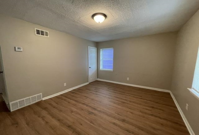 1008 WILLETT ST, Memphis, Tennessee 38114, 4 Bedroom Bedrooms, 6 Room Rooms,1 BathroomBathrooms,Residential,For Sale,WILLETT,0,10225455